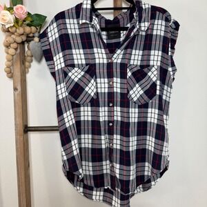Jachs Girlfriend Short Sleeve Button Down Plaid Blouse Navy White Red Size Large